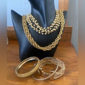 Elegant Gold Tone and Tan Jewelry Set